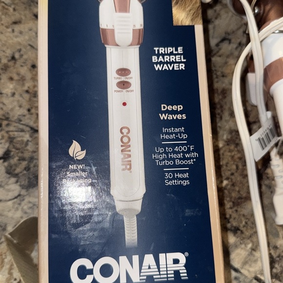 2x1 Conair+kensie thermal brush.
Conair double ceramic+kensie thermal brush - Picture 3 of 6